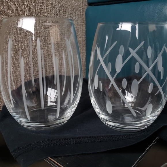 ‼️LAST CHANCE‼️ Set of 4 stemless wine glasses - Picture 4 of 4